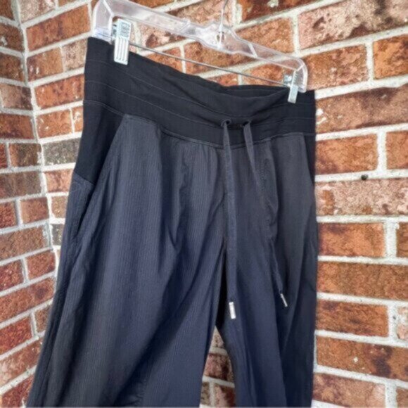 Lululemon Dance Studio Jogger   2020 EUC - Picture 10 of 15